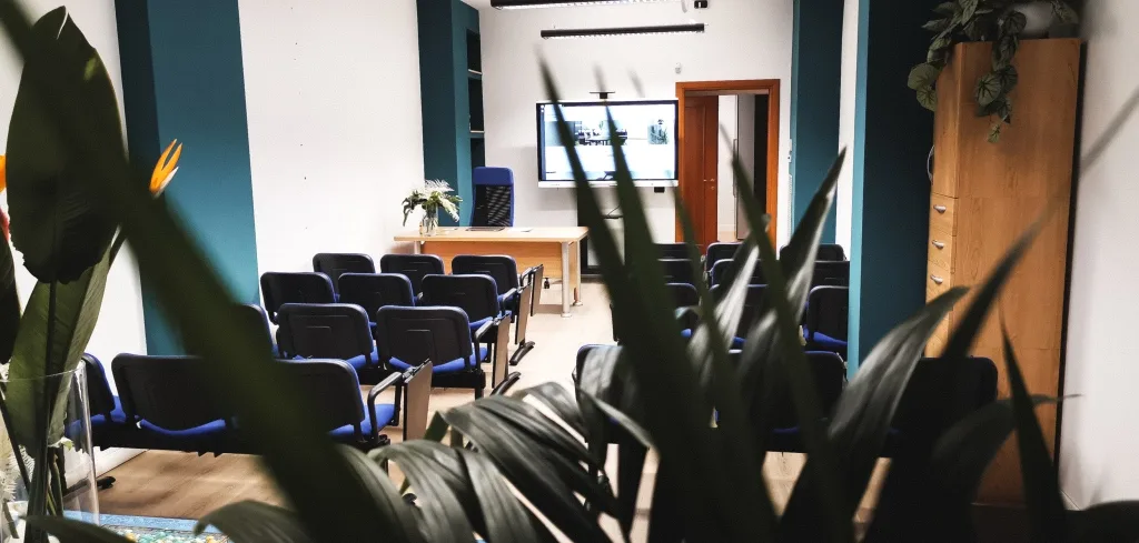 La sala corsi di Studio Ria STP allestita per un workshop